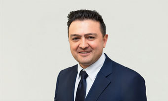 Bild Dr. me.d Adreshir Ghiassi